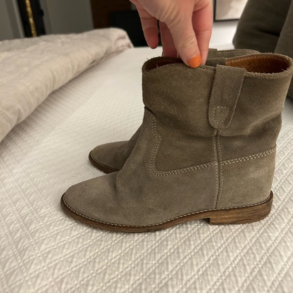 Isabel Marant suede susee ankle boots in taupe - Picture 11 of 13
